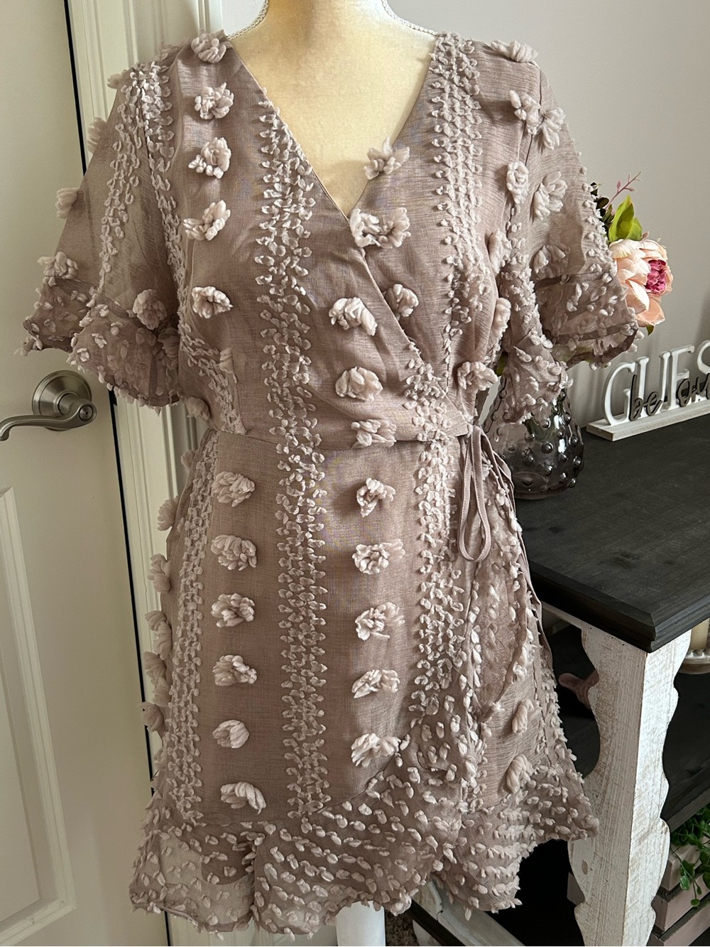 EUC &Merci Taupe Dress(size medium)